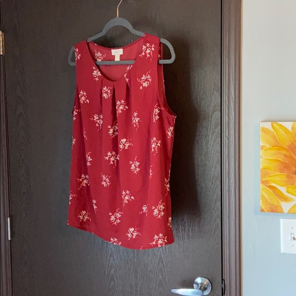 Red tank - Picture 1 of 2